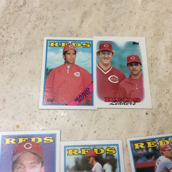 Cincinnati Reds Topps Baseball Trading Card - Picture 5 of 5